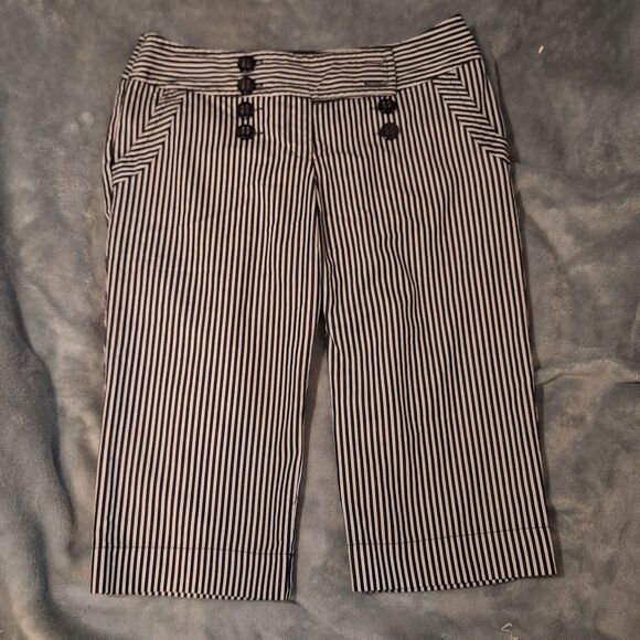 Women 9 Black/White Striped Cropped Pants Capris Sailor STARCITY - Picture 1 of 10